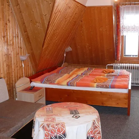 Szálloda Radegast *