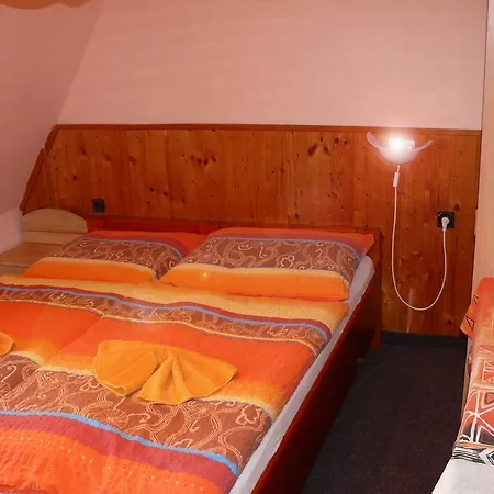 Radegast Szálloda *